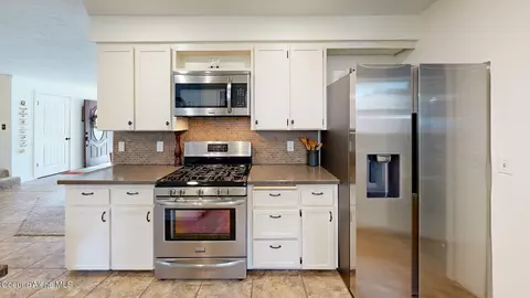 Kitchen - 409 S Ponderosa Loop, Post Falls, ID 83854 photo 5 of 5
