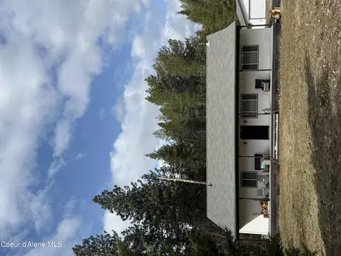 26 Longview Rd, Bonners Ferry, ID 83805