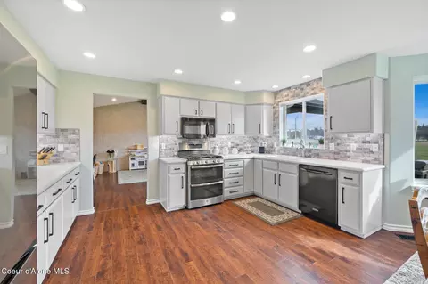 Kitchen - 4450 E Poleline Ave, Post Falls, ID 83854 photo 1 of 6