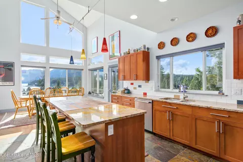 Kitchen - 16659 Waller Rd, Bayview, ID 83803 photo 5 of 6