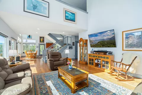 Living - 16659 Waller Rd, Bayview, ID 83803 photo 5 of 5