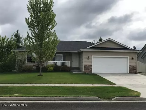 8320 N Boysenberry Loop, Hayden, ID 83835
