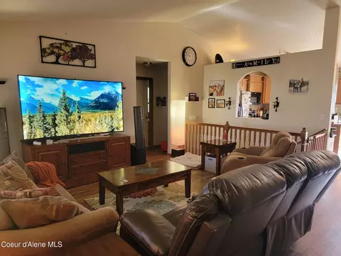 8320 N Boysenberry Loop, Hayden, ID 83835 photo 2