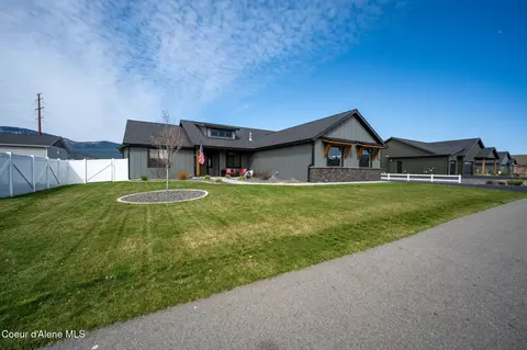 8165 W Splitrail Ave, Rathdrum, ID 83858 photo 5