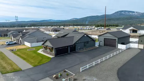 8165 W Splitrail Ave, Rathdrum, ID 83858 photo 2