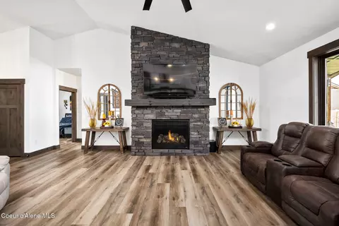 8165 W Splitrail Ave, Rathdrum, ID 83858 photo 13