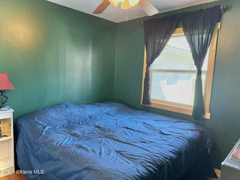 Bedroom - 420 E Larch Ave, Osburn, ID 83849 photo 1 of 1