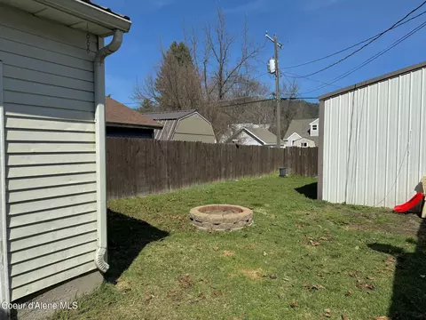 Exterior - 420 E Larch Ave, Osburn, ID 83849 photo 2 of 3