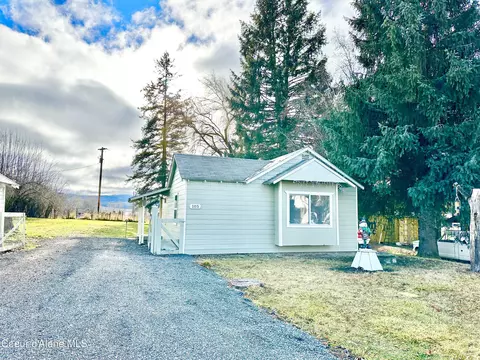 105 D St, Tensed, ID 83870