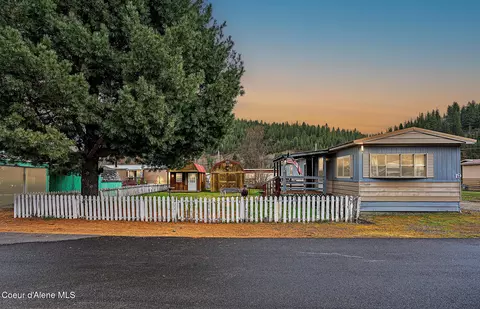 1600 W Yellowstone Ave #19, Osburn, ID 83849