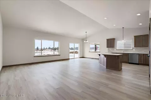 2825 E Cinder Ave, Post Falls, ID 83854 photo 9