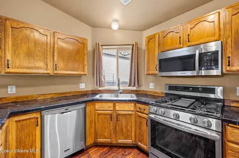 Kitchen - 208 E 9th Ave, Post Falls, ID 83854 photo 3 of 3