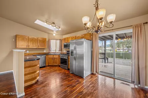 Kitchen - 208 E 9th Ave, Post Falls, ID 83854 photo 1 of 3