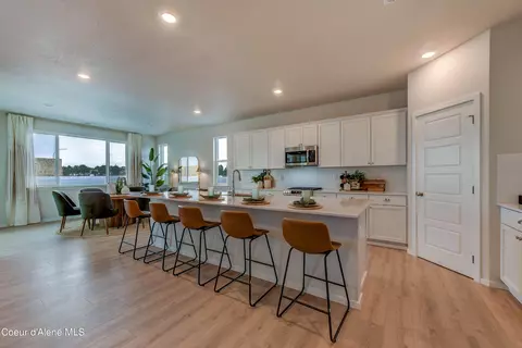 Kitchen - 373 E Burdock Loop, Hayden, ID 83835 photo 4 of 4