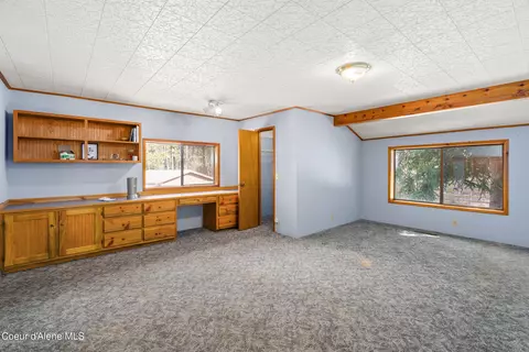 Bedroom - 5341 Hoo Doo Lp Rd, Oldtown, ID 83822 photo 3 of 3