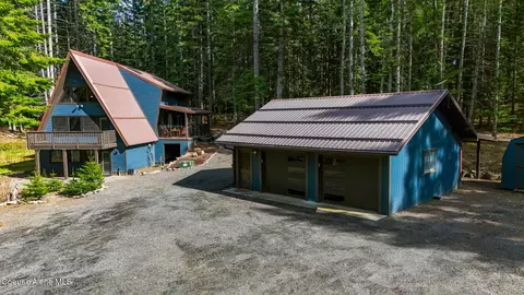 16204 N Pinewood Way, Hayden, ID 83835