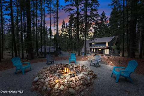 16204 N Pinewood Way, Hayden, ID 83835