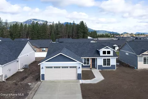 8925 W Oats Ave, Rathdrum, ID 83858
