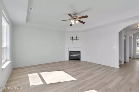 Living - 4381 N Shelburne Loop, Post Falls, ID 83854 photo 4 of 6