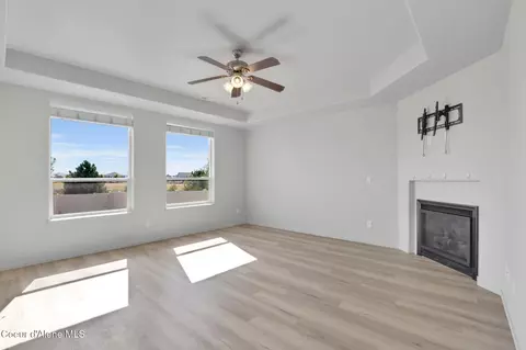 Living - 4381 N Shelburne Loop, Post Falls, ID 83854 photo 3 of 6