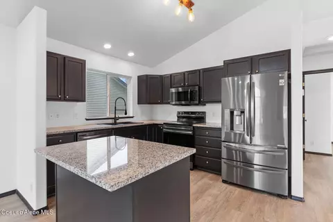 Kitchen - 3204 N Alfalfa Loop, Post Falls, ID 83854 photo 1 of 2