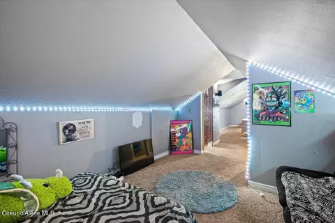 Bedroom - 404 W Mullan Ave, Kellogg, ID 83837 photo 5 of 6