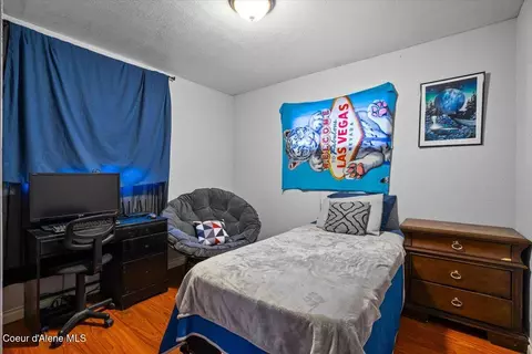 Bedroom - 404 W Mullan Ave, Kellogg, ID 83837 photo 3 of 6