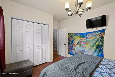 Bedroom - 404 W Mullan Ave, Kellogg, ID 83837 photo 2 of 6