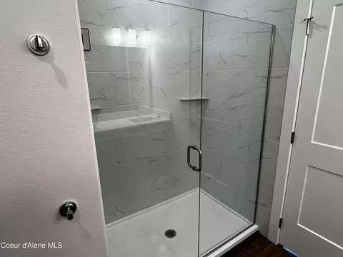 Bath - 3384 N Cyprus Fox Lp Lp, Post Falls, ID 83854 photo 2 of 3