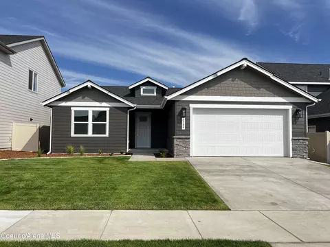 3384 N Cyprus Fox Lp Lp, Post Falls, ID 83854