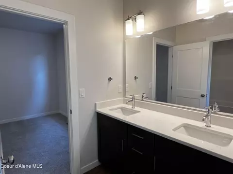 Bath - 3384 N Cyprus Fox Lp Lp, Post Falls, ID 83854 photo 1 of 3