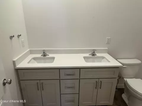 Bath - 5133 E Norma Ave, Post Falls, ID 83854 photo 2 of 3