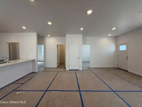 Living - 5133 E Norma Ave, Post Falls, ID 83854 photo 3 of 5