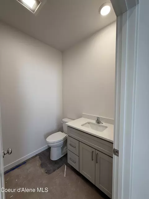 Bath - 5133 E Norma Ave, Post Falls, ID 83854 photo 3 of 3