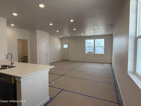 Living - 5133 E Norma Ave, Post Falls, ID 83854 photo 4 of 5