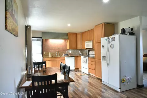 Dining - 600 Mundt Rd, Plummer, ID 83851 photo 1 of 1
