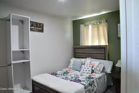Bedroom - 600 Mundt Rd, Plummer, ID 83851 photo 3 of 3