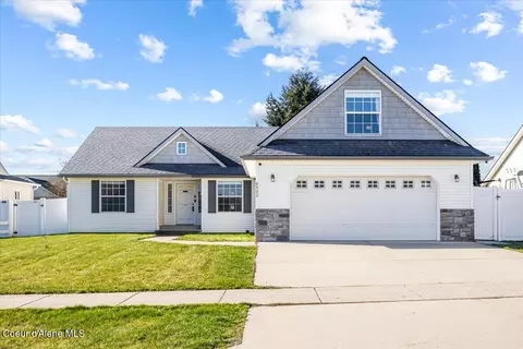 8502 N Brookside Dr, Hayden, ID 83835