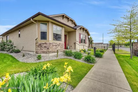 1371 E White Sands Ln, Post Falls, ID 83854 photo 2