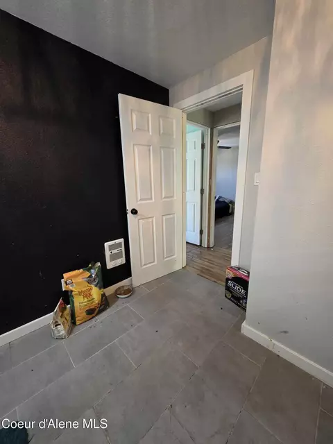 Entry Way - 602 4th St, Pinehurst, ID 83850 photo 4 of 4