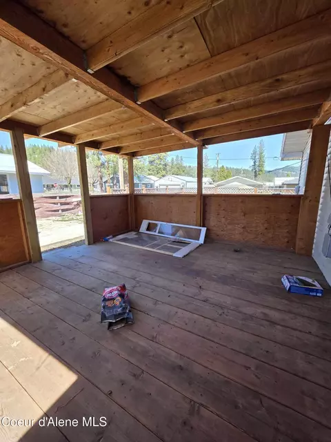 Exterior - 602 4th St, Pinehurst, ID 83850 photo 10 of 10