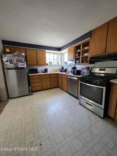 Kitchen - 602 4th St, Pinehurst, ID 83850 photo 1 of 3
