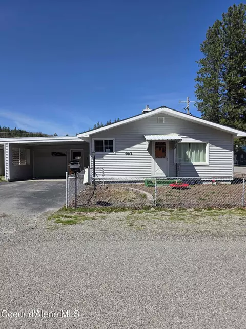 602 4th St, Pinehurst, ID 83850