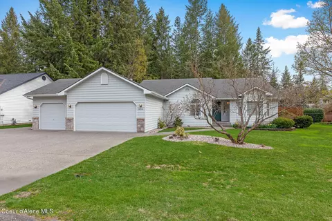 1650 E Northwood Dr, Hayden Lake, ID 83835