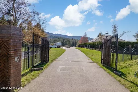 1504 E Plaza Dr, Post Falls, ID 83854 photo 8