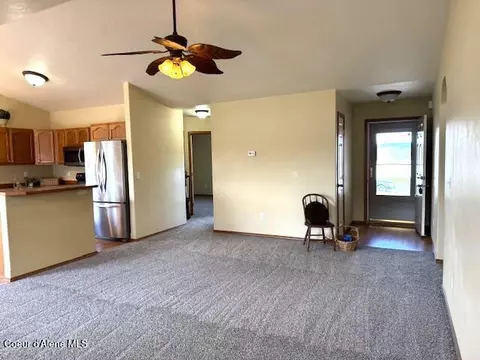 Living - 2359 N Alfalfa Loop, Post Falls, ID 83854 photo 2 of 4