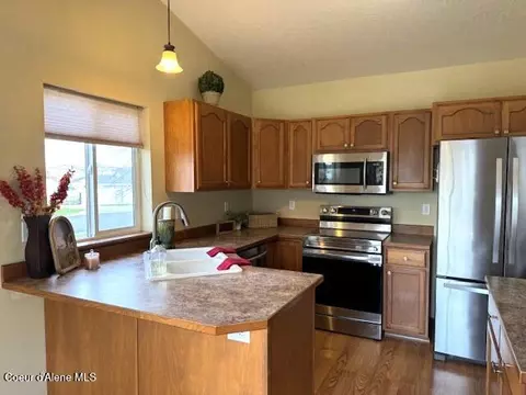 Kitchen - 2359 N Alfalfa Loop, Post Falls, ID 83854 photo 3 of 5