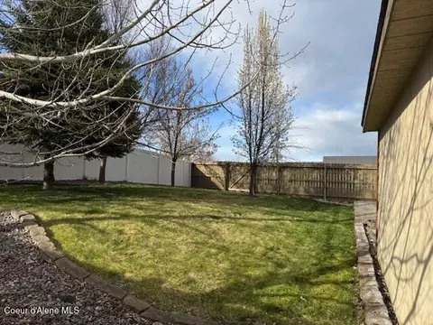 Exterior - 2359 N Alfalfa Loop, Post Falls, ID 83854 photo 6 of 10