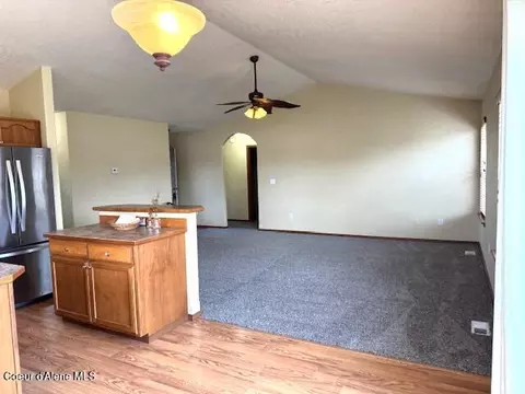 Living - 2359 N Alfalfa Loop, Post Falls, ID 83854 photo 3 of 4