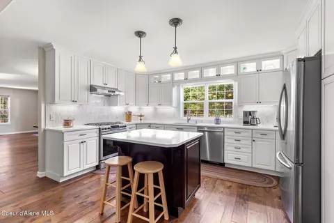 Kitchen - 13939 E Perimeter Rd, Athol, ID 83801 photo 1 of 4